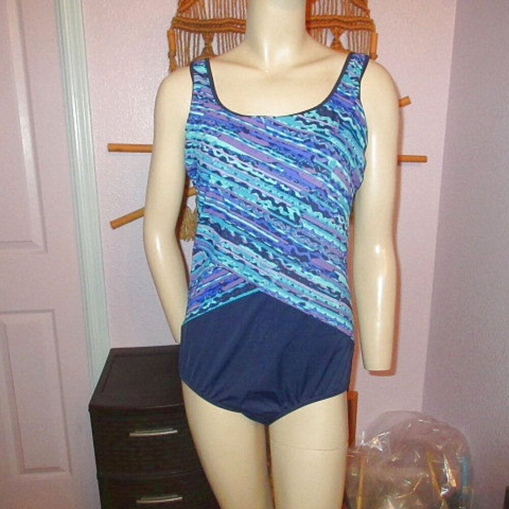 Lands End Swimsuit Womens 14 D Bra Tummy Control UPF One Piece Metallic Waves